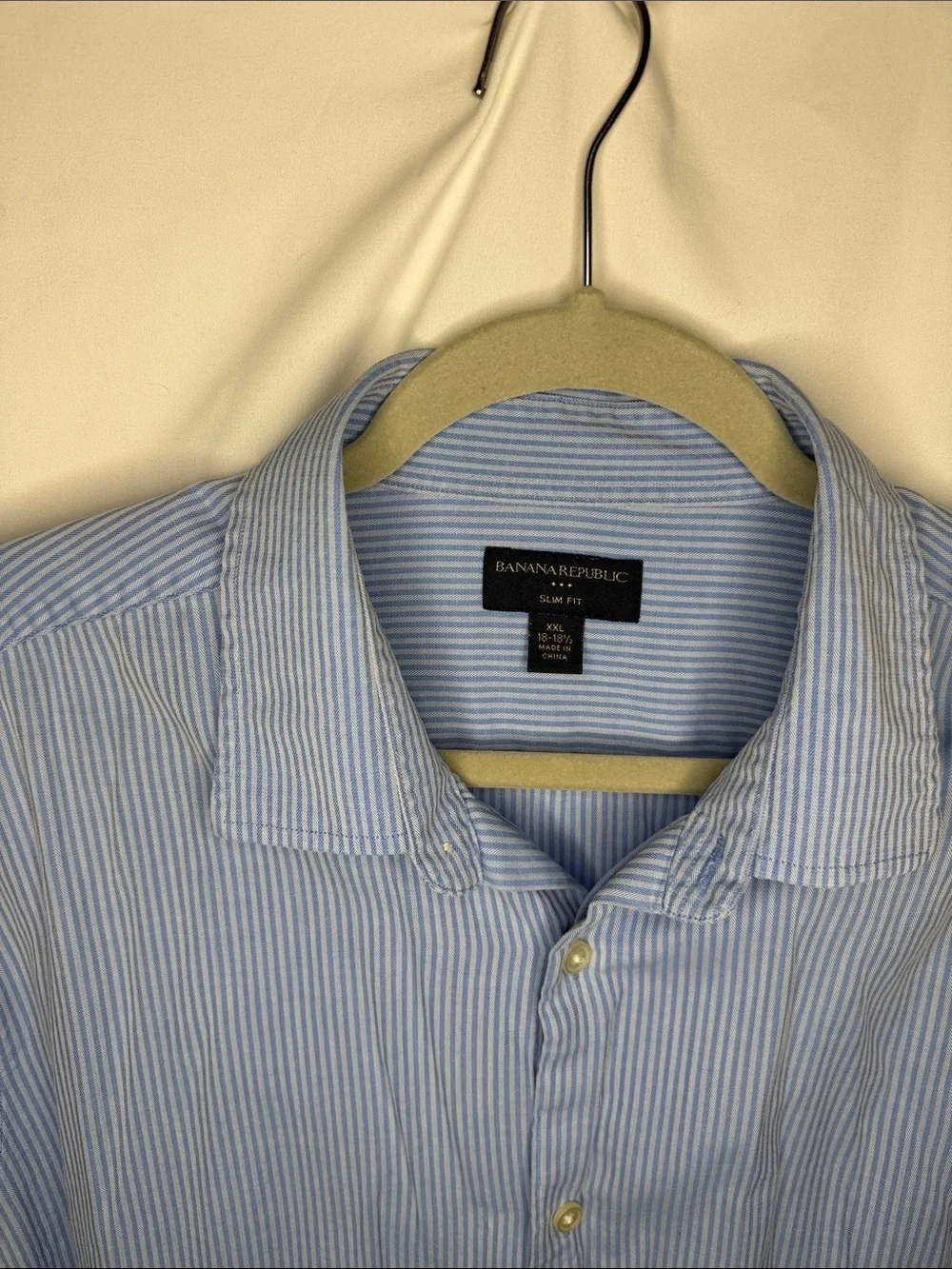 Banana Republic Men's Light Blue & White Pinstripe Dress Shirt